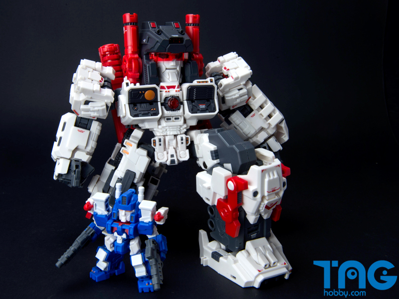 TITAN04