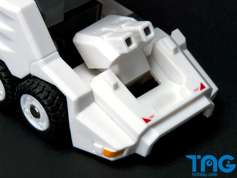 TITAN33
