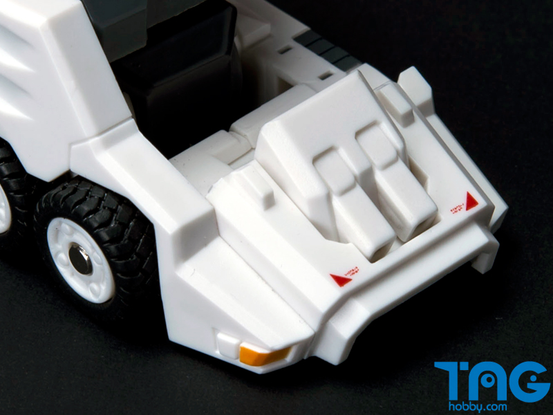 TITAN34