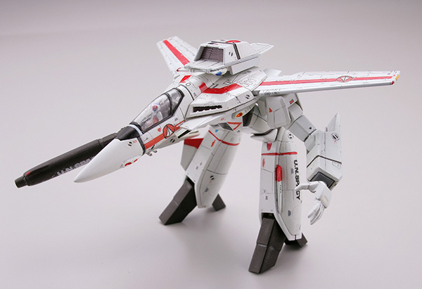 VF-11 VALKYRIE 1/144 TOMYTEC 未組立 VF-11 Valkyrie – Scorched Earth Toys