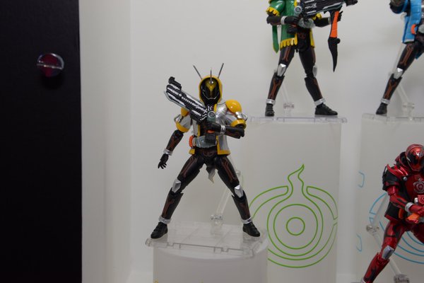 t009