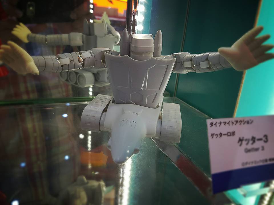 et003