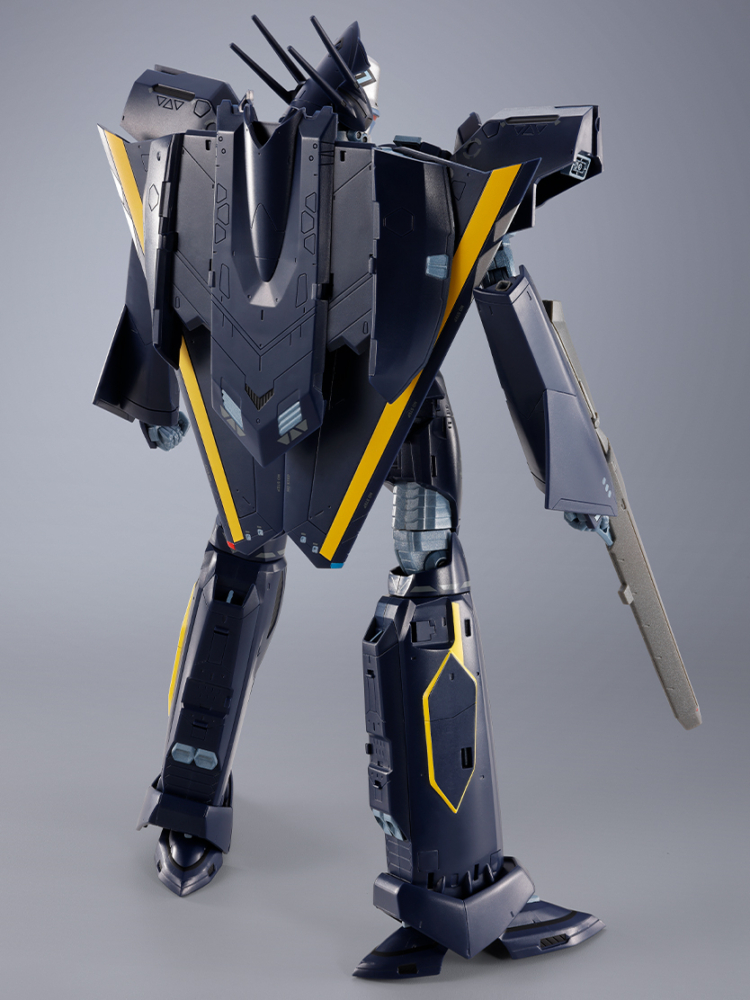 マクロスVF-17S Special Stealth Valkyrie 1/65 VF-17S Special Steal Valkyrie | Macross Valkyrie Figure