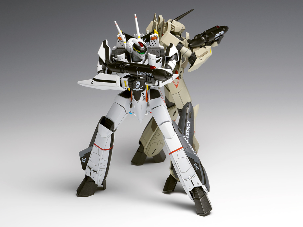B+COM ONE 完全未使用 新品 未開封 マクロスゼロ」より「完全変形 VF-0A フェニックス 工藤シン搭乗機」が