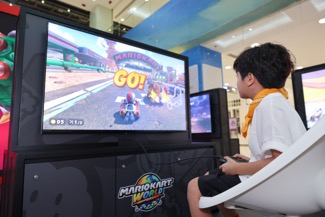 A child playing video game

AI-generated content may be incorrect.