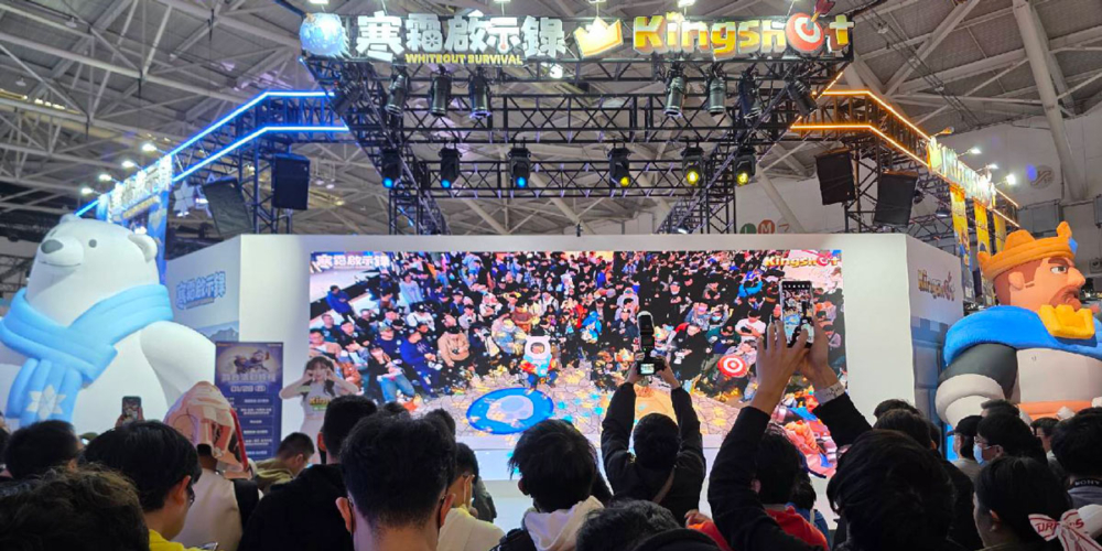 一張含有 服裝, 人員, 人的臉孔, 男人 的圖片
AI 產生的內容可能不正確。