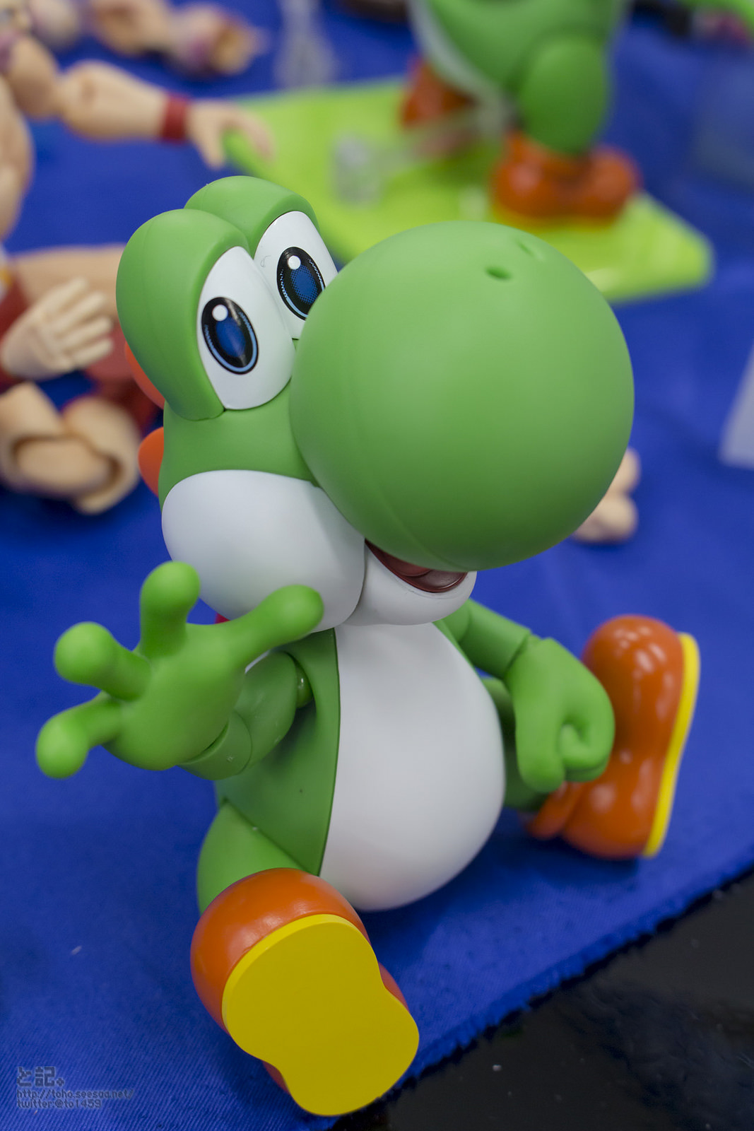 figuarts 《super mario bros》yoshi 4,200yen (再贩)