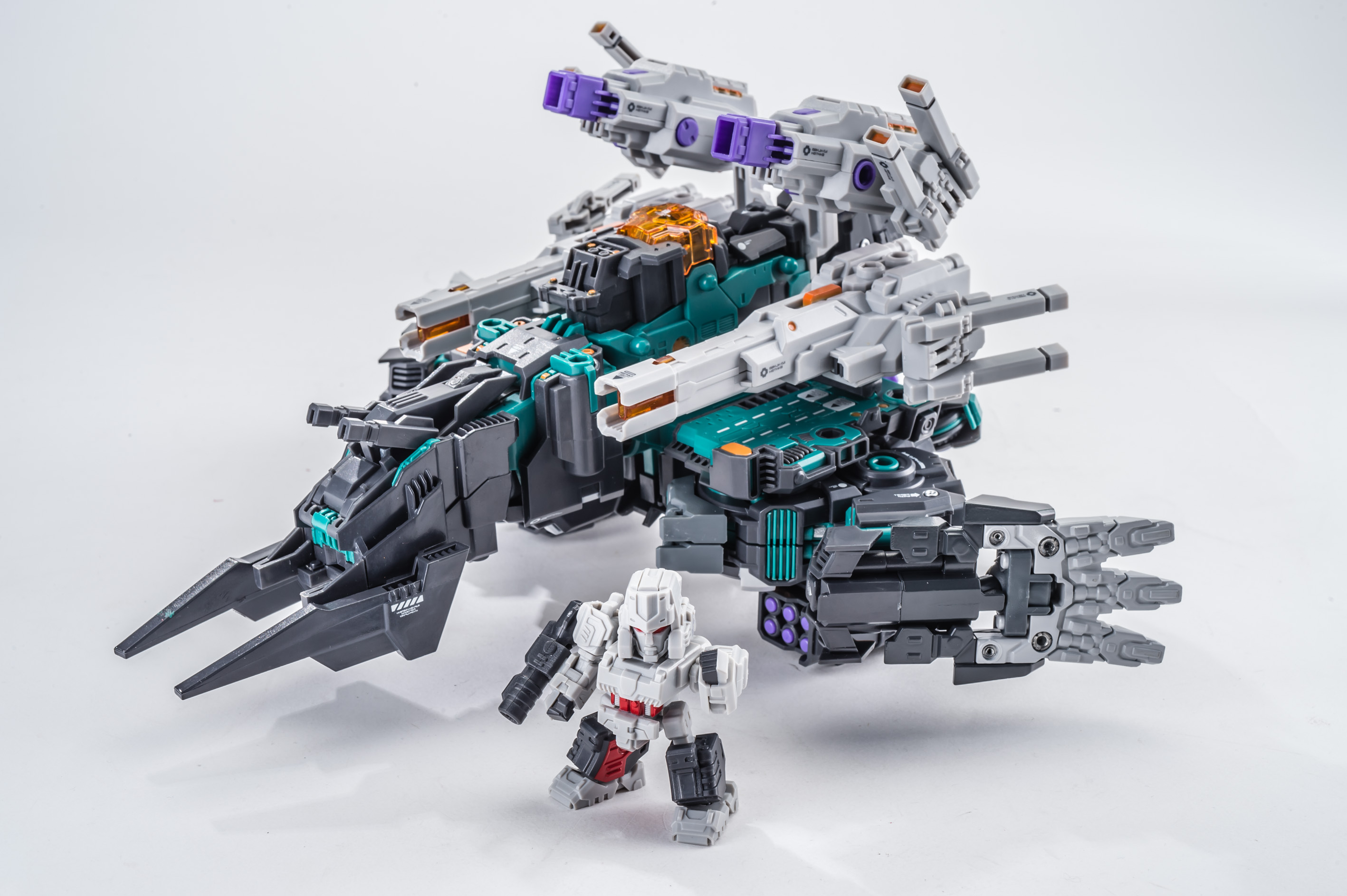 on 10 dec] 诚造社 master made sd figuration project sd-02 铁甲龙