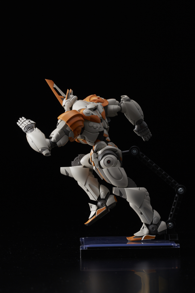 千值练 延期至2017年1月14日(原定:2016年11月)发售: riobot 《舞武器