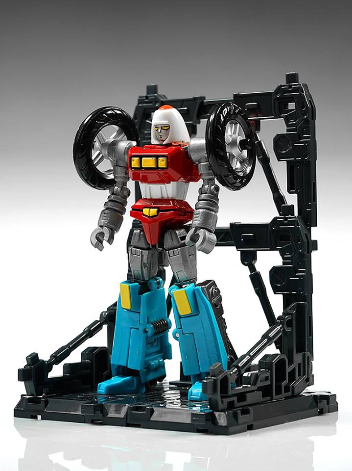 action toys 2016年8月发售: machine robo series 01《天威勇士》