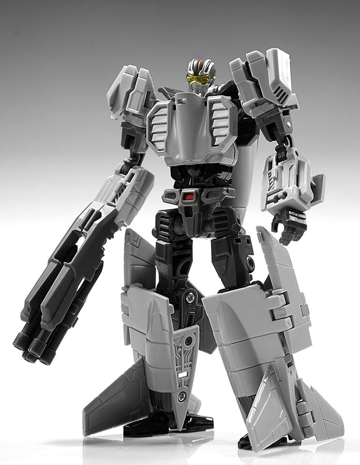 action toys 2016年8月发售: machine robo series 03 《天威勇士》