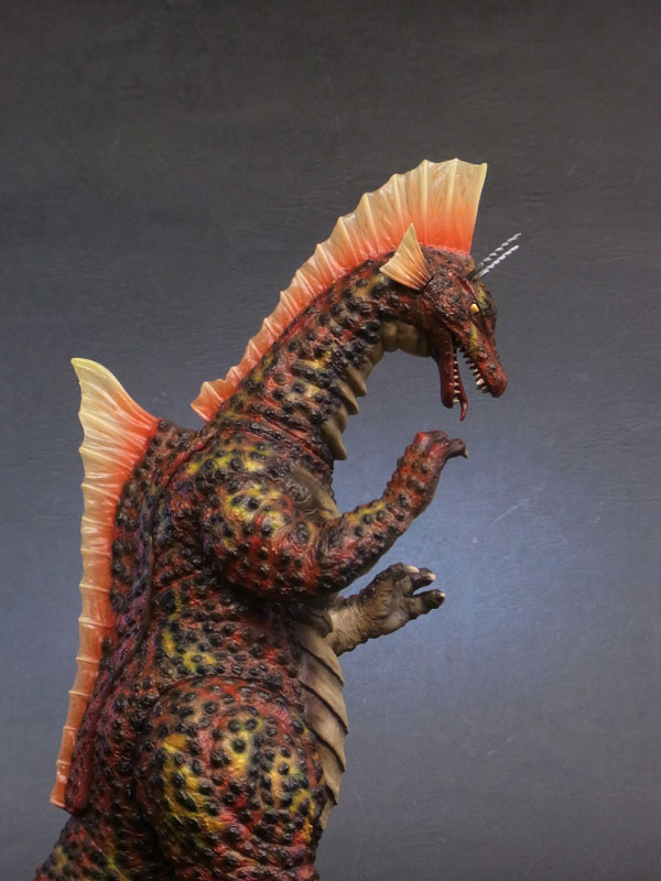 x-plus 2017年3月发售: 东宝大怪兽系列 机械哥斯拉的逆袭 titanosaur