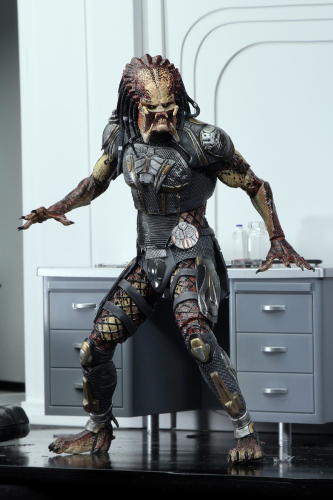 neca 2018年8月发售: 7〃 scale action figure team predator (2018)