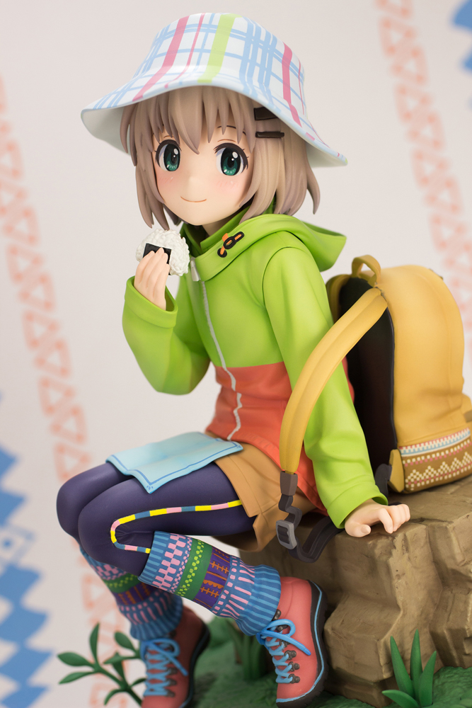 登山少女》雪村葵 15,000yen(plum订购附限定特典)