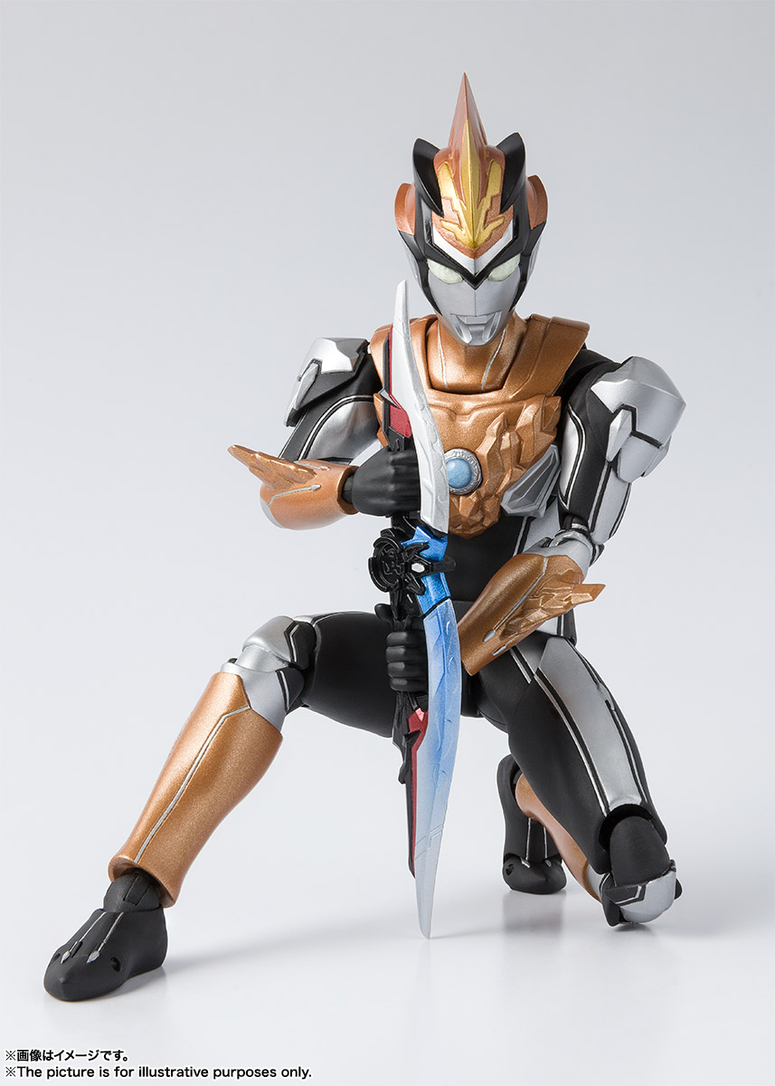 figuarts《ultraman r/b》 ultraman blu grand 5,000yen