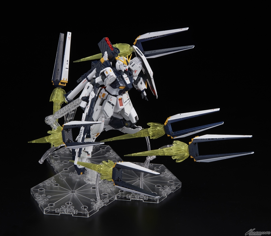 2019年12月05日发售: 模型 rg 1/144 rx-93 nu gundam fin funnel