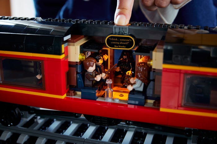 LEGO® Harry Potter™  LEGO Hogwarts Express™ Play & Stay Competition 