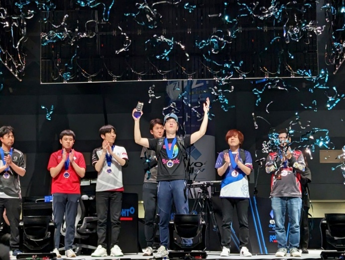 C:\Users\user\AppData\Local\Microsoft\Windows\INetCache\Content.Word\Oil king-EVO Japan 2023 Champ.jpg