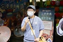 一張含有 人員, 服裝, 人的臉孔, 時尚配件 的圖片 自動產生的描述